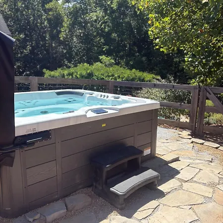 Holiday home Cedar Peak - Pool Hot Tub & Gym Sleeps 24