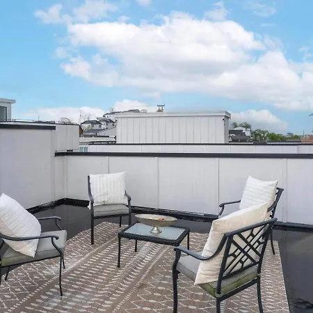 Downtown Modern, Rooftop Patio, Vanderbilt, 8 Beds
