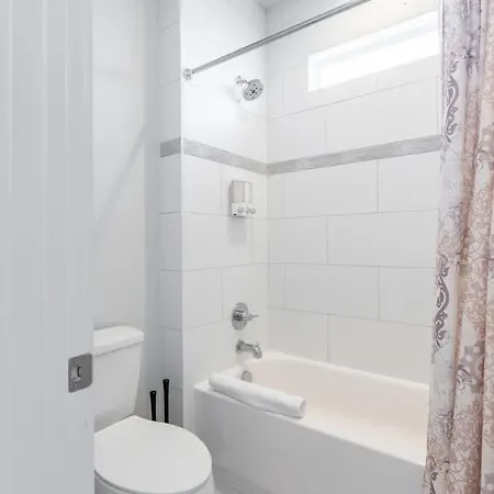 Holiday home 4br East - Walk To Bars & Restaurants Nashville