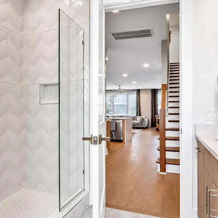2 Rooftop Homes - Sleeps 24 - Near Geodis Park * Nashville