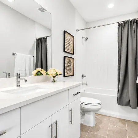 2 Rooftop Homes - Sleeps 24 - Near Geodis Park