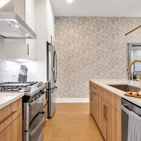 2 Rooftop Homes - Sleeps 24 - Near Geodis Park * Nashville