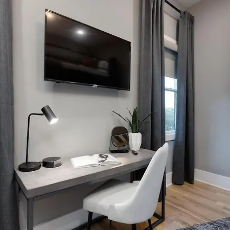 2 Ultra Lux Homes Sleeps 24 Hot Tub & Rooftops