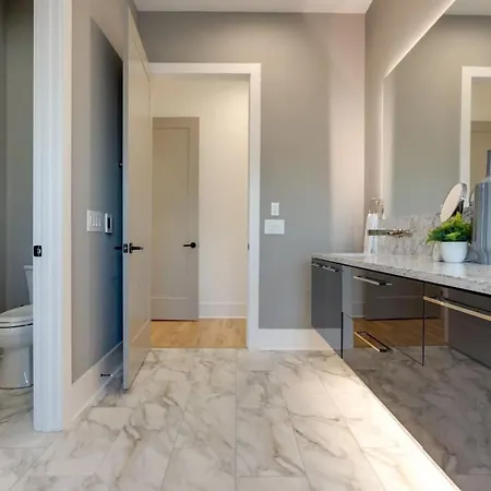 2 Ultra Lux Homes Sleeps 24 Hot Tub & Rooftops