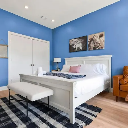 Coastal Cowboy Retreat Apartment