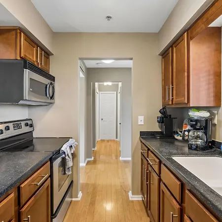 Stylish W Private Deck & River View * Nashville