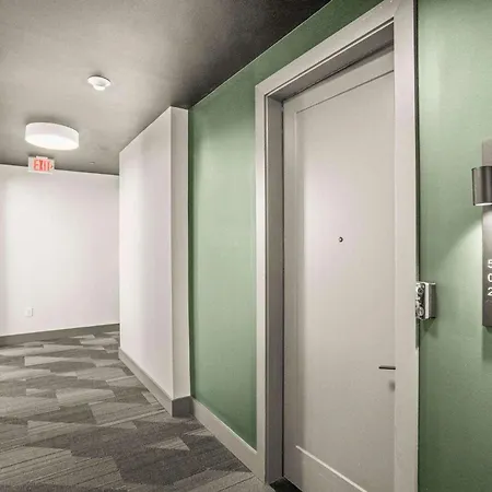 Muse-ic Luxury - Entire 5 Min To Broadway Apartment *