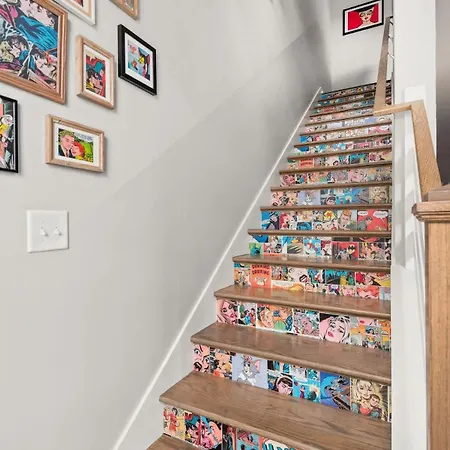 Apartment Pop Art 4br Near Downtown And Sleeps 10 Nashville