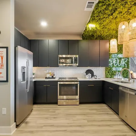 Apartment Bourbon And Beyond - Luxury Living - New, 6 Beds Nashville