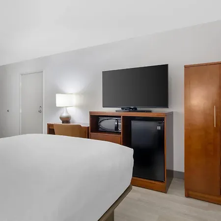 Comfort West