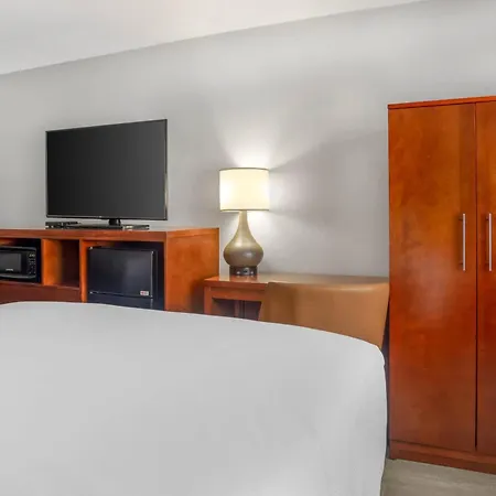 Comfort West 4*