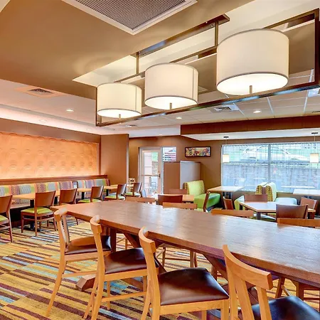 Fairfield & By Marriott Downtown-metrocenter