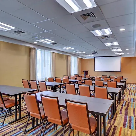 Fairfield & By Marriott Downtown-metrocenter 3*