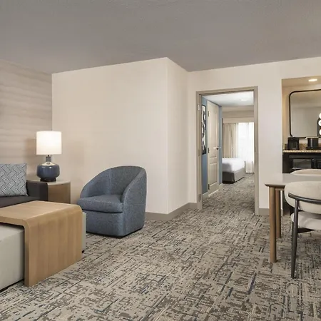Embassy - At Vanderbilt 3*
