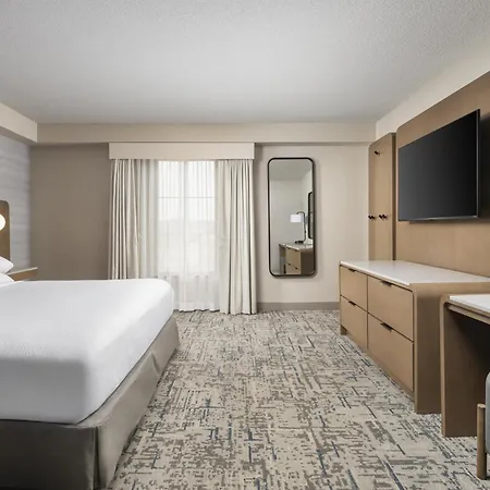 Hotel Embassy - At Vanderbilt 3*