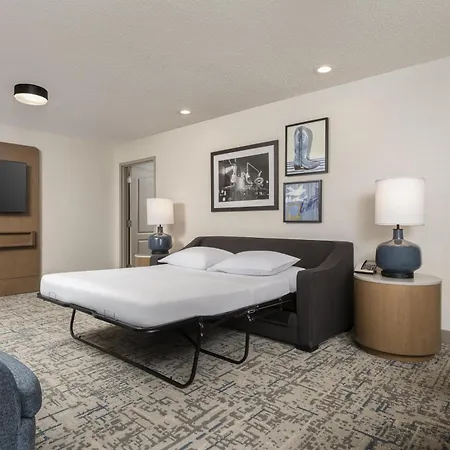 Embassy - At Vanderbilt 3*