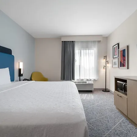 Hampton By Hilton Airport Century Place Hotel Nashville