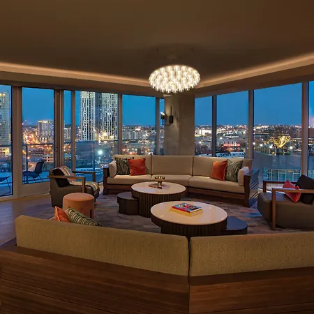 Hotel W 5*