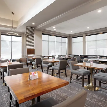 Crowne Plaza Airport By Ihg Hotel Nashville