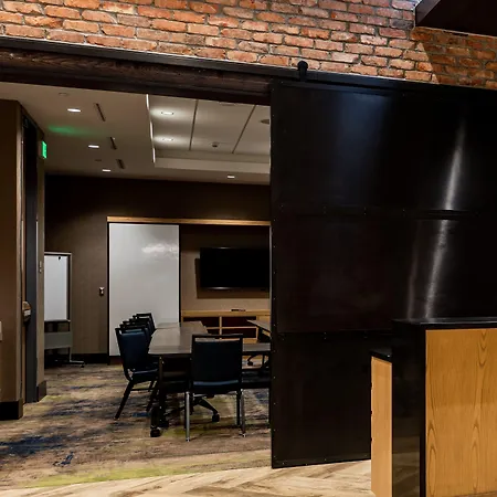 Hyatt House Downtown-convention Center 4*