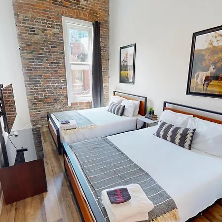 The Lofts At 107 Aparthotel