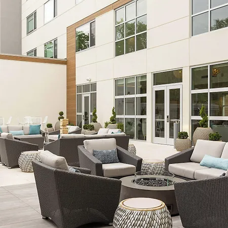 Hotel Element By Marriott Airport