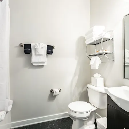 Cozysuites Music Row Hotel *