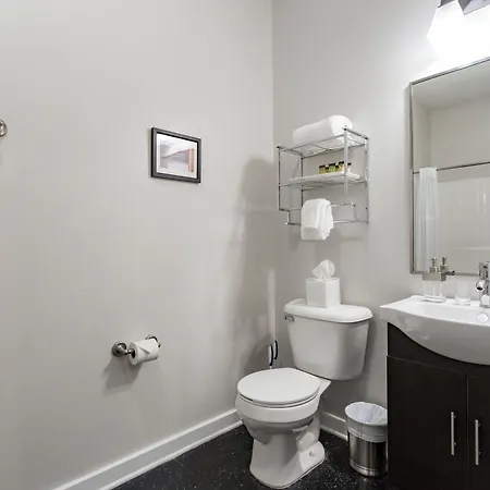 Cozysuites Music Row Hotel *
