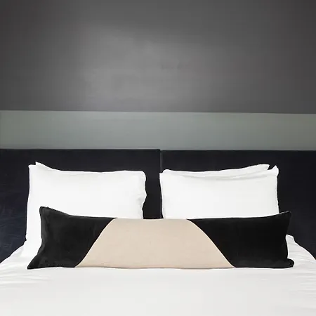 The Eighteen By Kasa Hotel 4*
