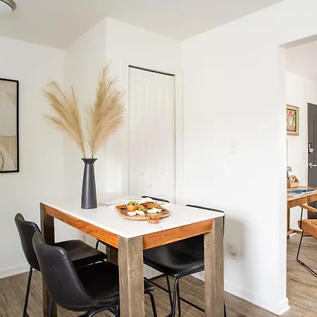 Apartment Abode - Marathon Village Near Downtown Nashville