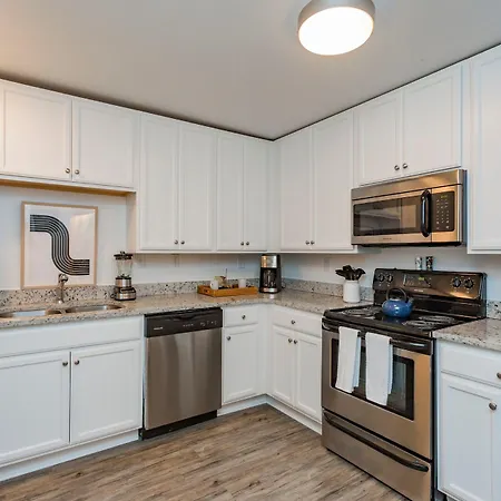 Abode - Marathon Village Near Downtown Nashville