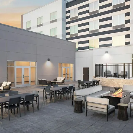 Fairfield By Marriott & Bellevue Hotel
