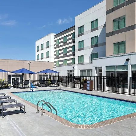 Fairfield By Marriott & Bellevue Nashville