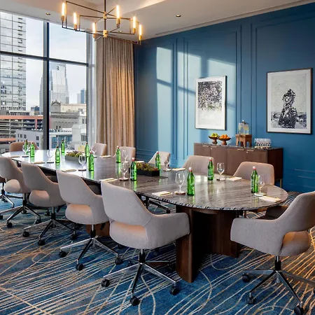 Tempo By Hilton Downtown 3* Nashville