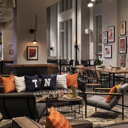 Moxy Vanderbilt Area Hotel 3*