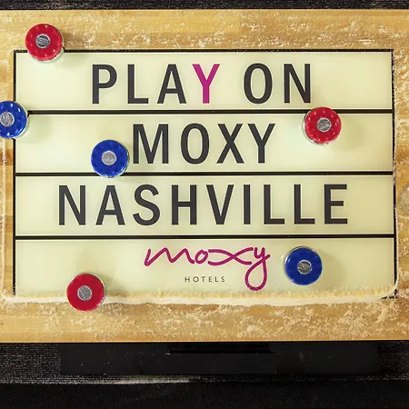 Hotel Moxy Vanderbilt Area