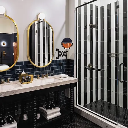 Dream Nashville, By Hyatt 4*
