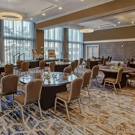 Hotel Hilton Hills