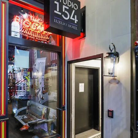 Hotel 154
