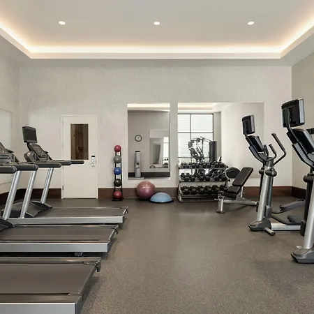Hotel & Downtown - Broadway By Ihg