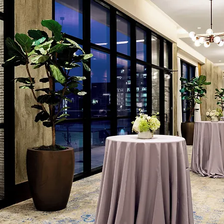 Hotel & Downtown - Broadway By Ihg