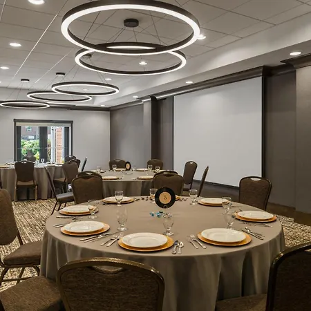 - Vanderbilt - Dwtn By Ihg Hotel