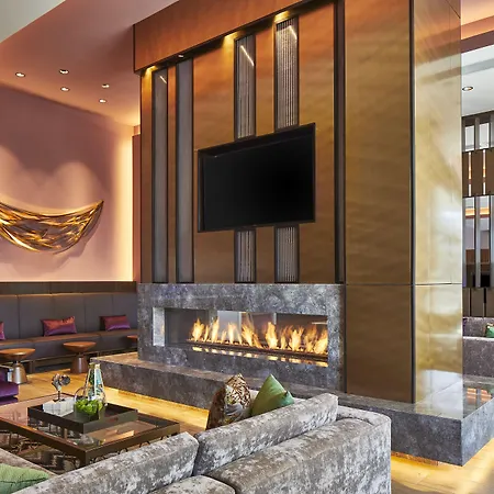 Springhill By Marriott Downtown/convention Center 3*