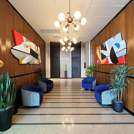 Fairlane Hotel 4*