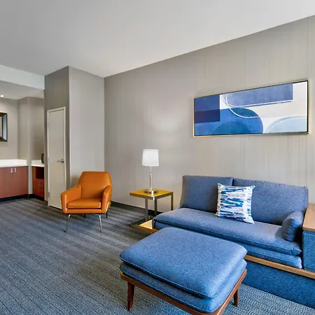 Courtyard By Marriott Hills Nashville