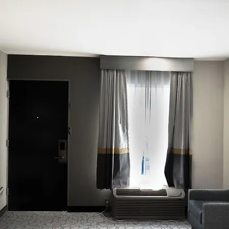 Super 8 By Wyndham Antioch/nashville South East