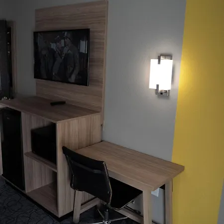 Hotel Super 8 By Wyndham Antioch/nashville South East Nashville