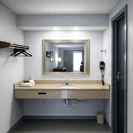 Quarters & Hotel 3*