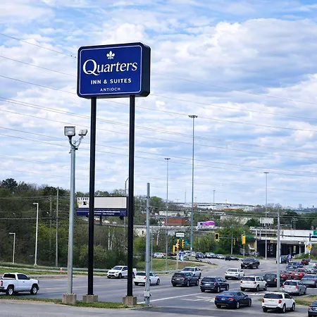 Quarters & 3*