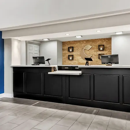 Comfort & Near Tanger Outlets I-24 Antioch Hotel